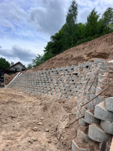 Ilgas smėlio šlaito sutvirtinimas su geotinkleliu – nuotrauka 15