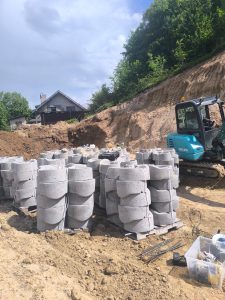 Ilgas smėlio šlaito sutvirtinimas su geotinkleliu – nuotrauka 3