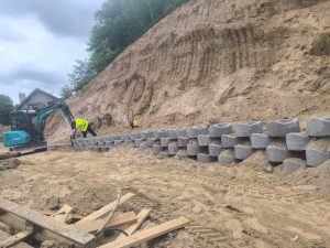 Ilgas smėlio šlaito sutvirtinimas su geotinkleliu – nuotrauka 9