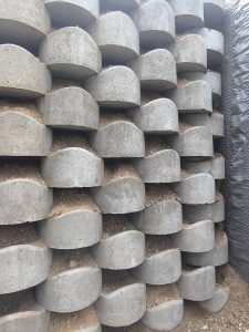 ATALUS siena siauroje erdvėje tarp betoninių sienų – nuotrauka 7