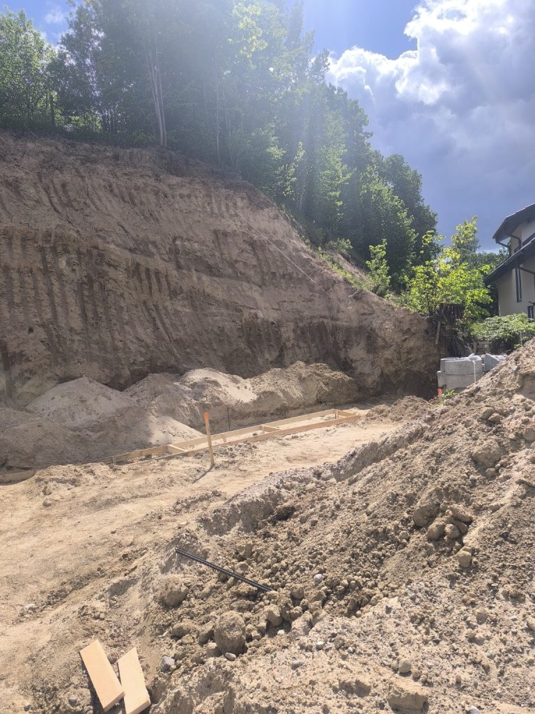 Ilgas smėlio šlaito sutvirtinimas su geotinkleliu – nuotrauka 2